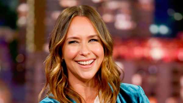 Jennifer-Love-Hewitt-birthday