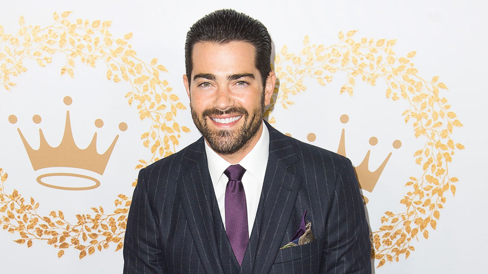 Jesse-Metcalf-Would-100-Percent-Do-a-Desperate-Housewives-Revival