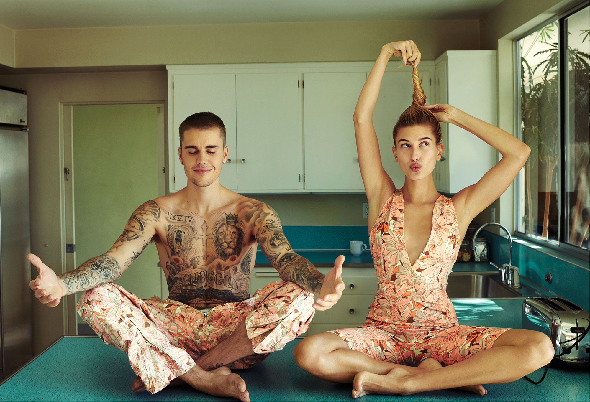 2000px x 1364px - Justin Bieber Is 'Reliant' on 'Tough Cookie' Hailey Baldwin