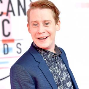 Macaulay-Culkin-oscars-tweeting