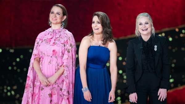 Maya-Rudolph,-Amy-Poehler-and-Tina-Fey-oscars-2019-host-2