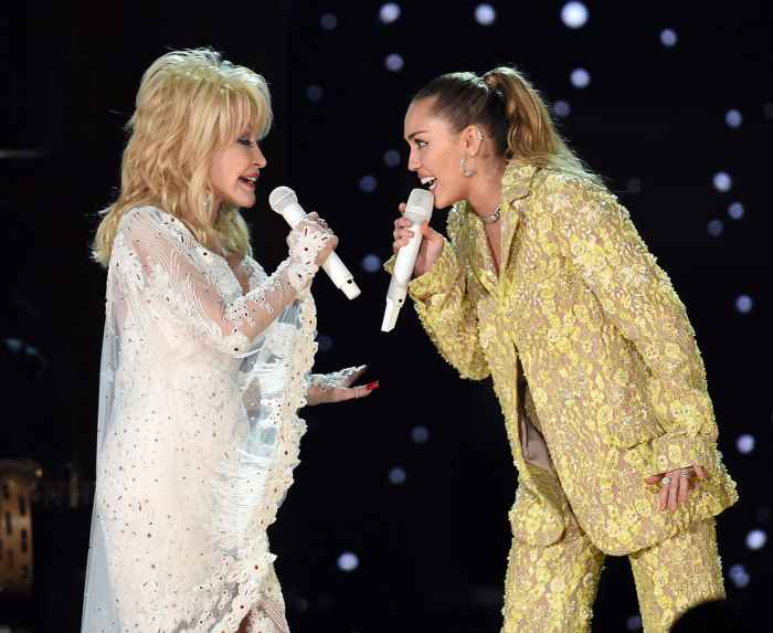 Grammys 2019 Dolly Parton Miley Cyrus