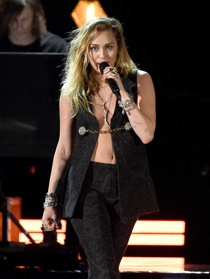 2019 Grammys Miley Cyrus
