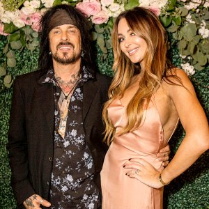 Nikki-Sixx’s-Wife-Courtney-expecting-baby-girl