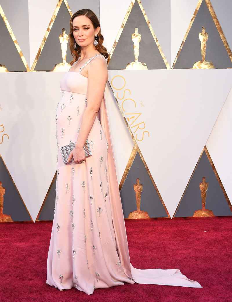Emily Blunt Pregnant Celebrities Showing Off Their Baby Bumps on the Oscars Red Carpet