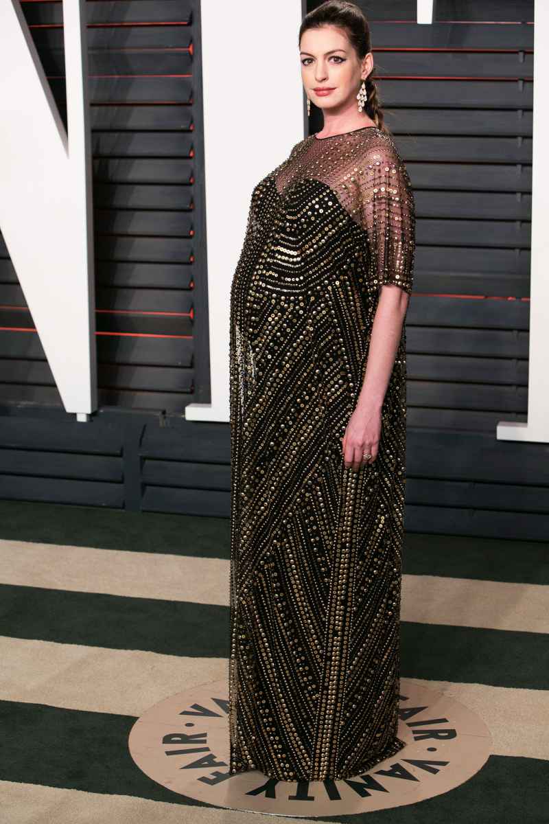 Anne Hathaway Pregnant Celebrities Showing Off Their Baby Bumps on the Oscars Red Carpet