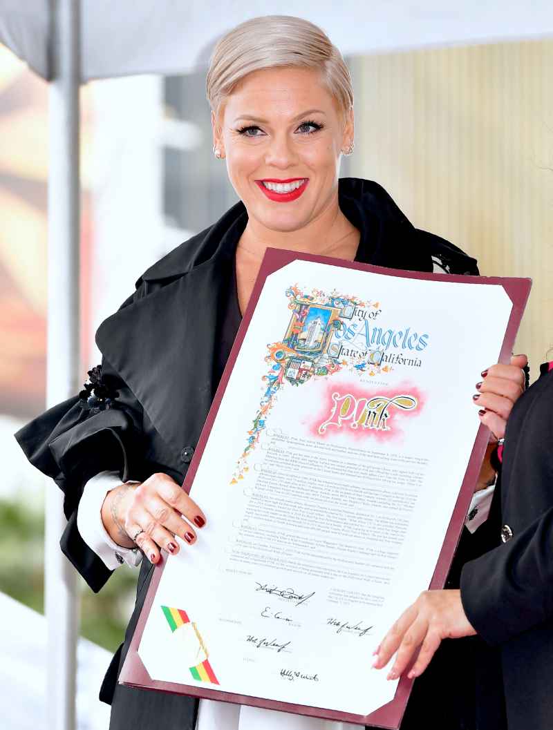 Pink-hollywood-star-ceremony