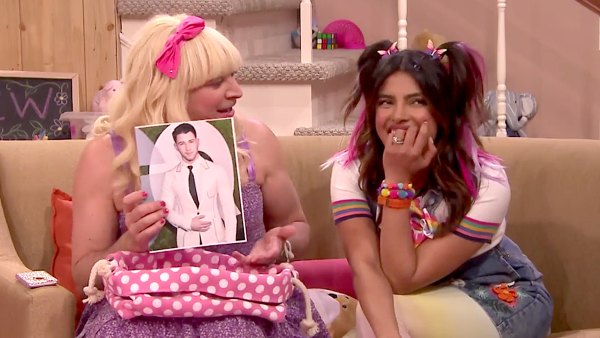 Priyanka-Chopra-Jimmy-Fallon-Ew