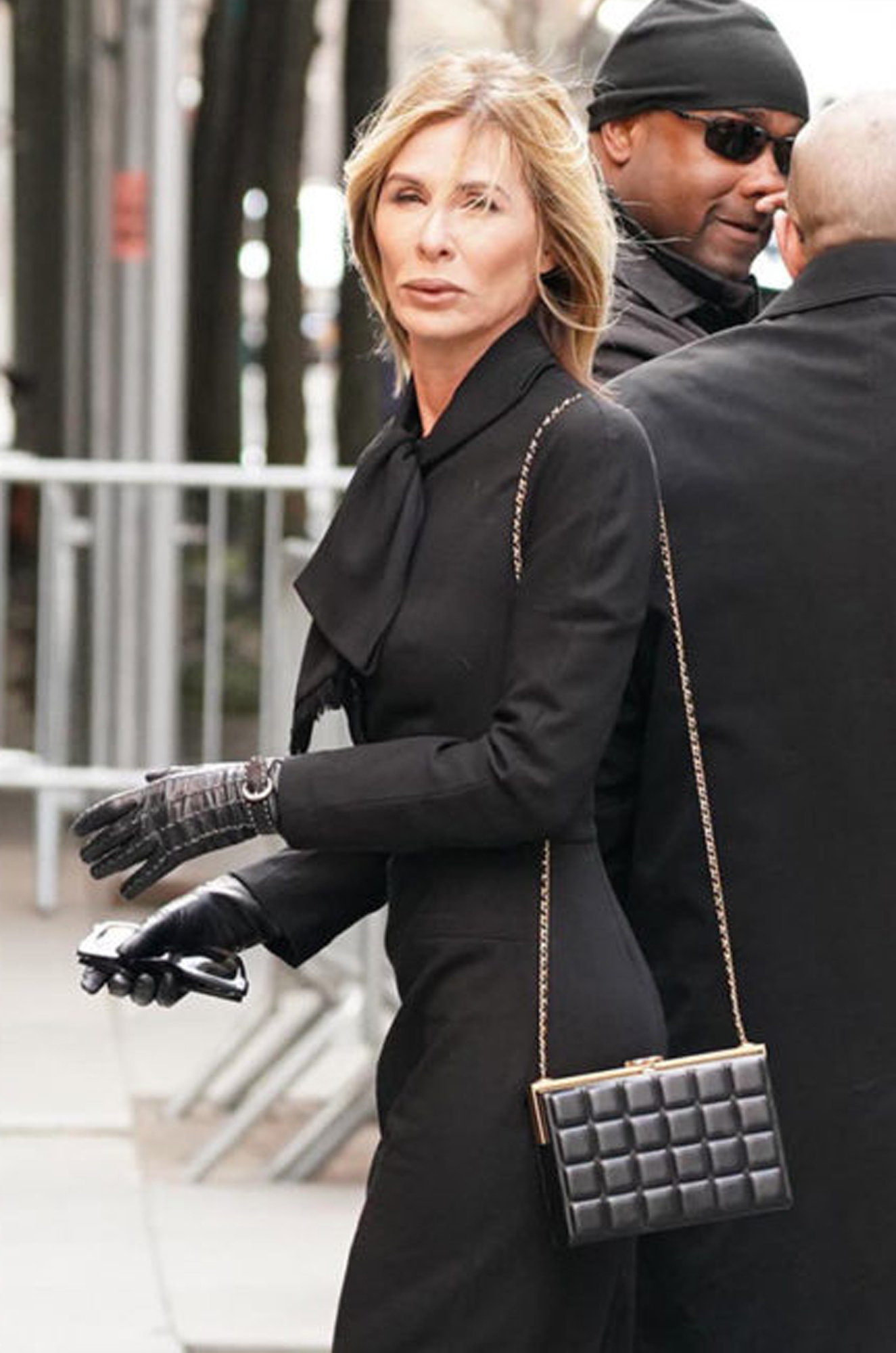 ‘RHONY’ Alum Carole Radziwill Attends Mother-in-Law Lee Radziwill’s Funeral