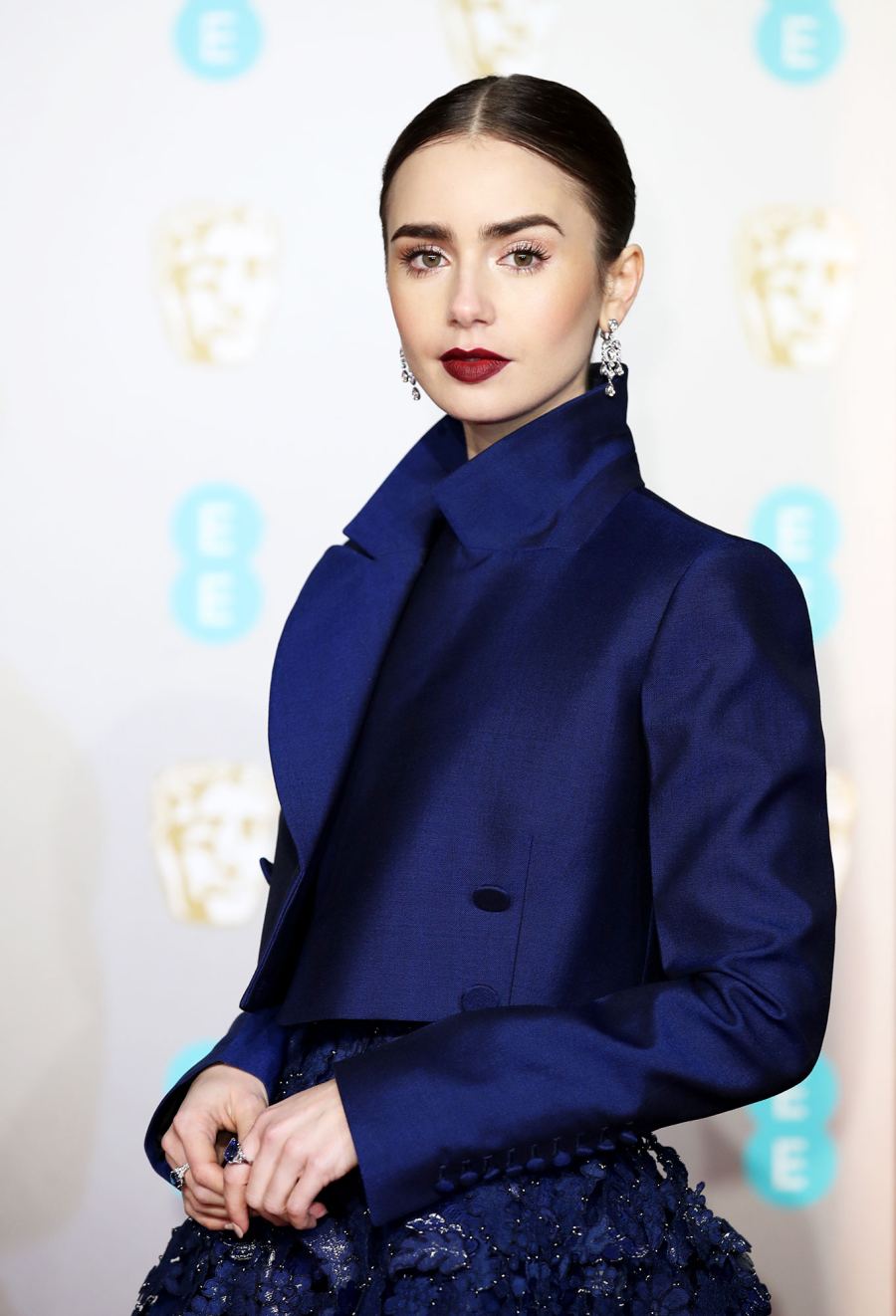 Lily Collins Sexy Hair and Makeup Looks to Try This Valentine¹s Day
