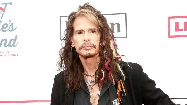 Steven-Tyler-grandkids-pool