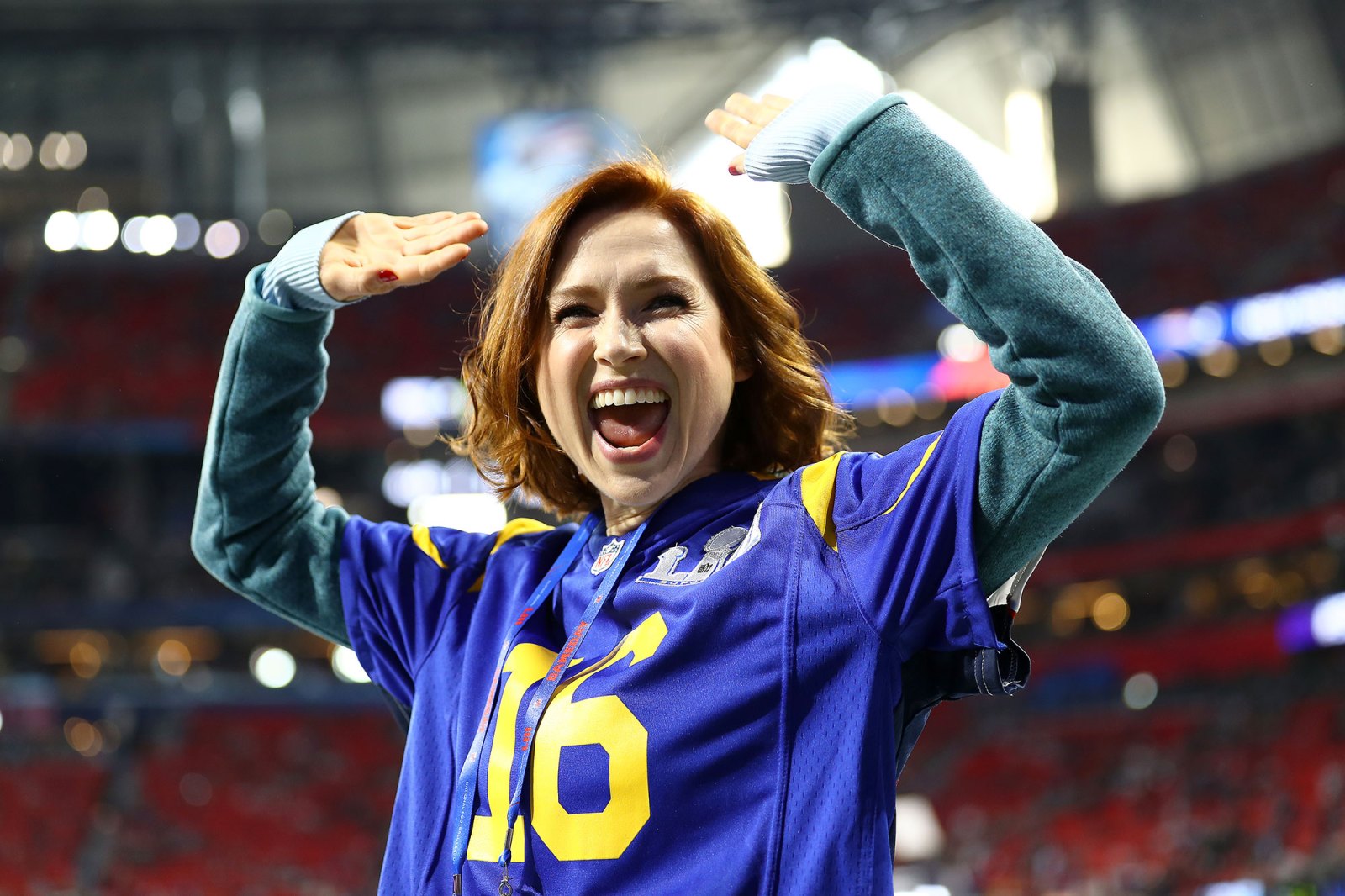 Super Bowl 2019: Ellie Kemper, Jon Bon Jovi, More Stars at Game