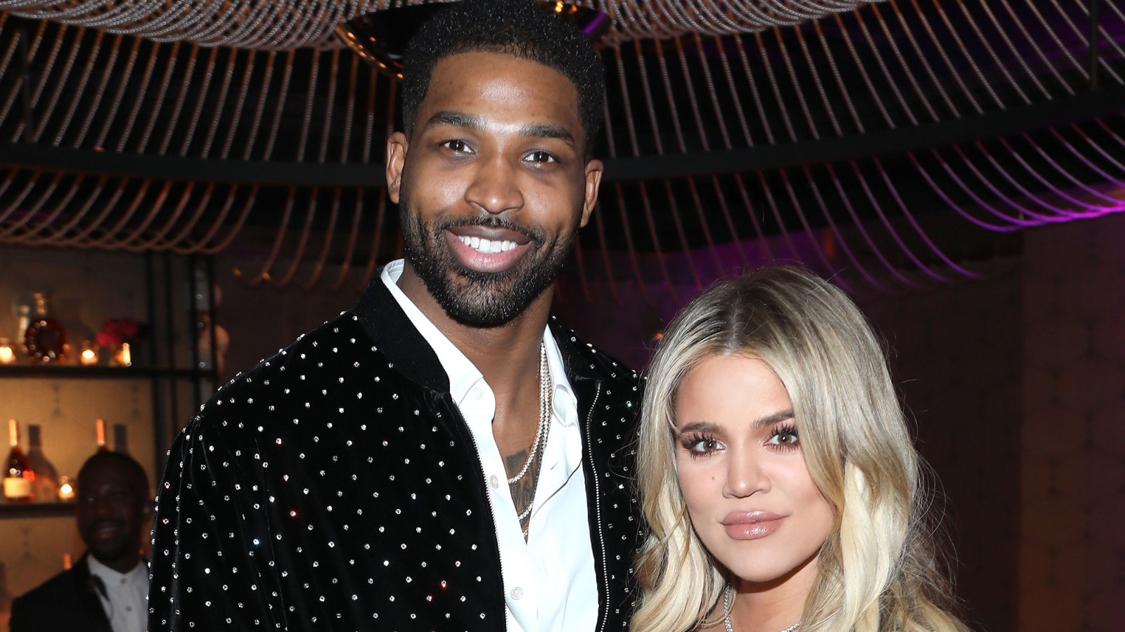 Tristan Thompson Showers Khloe Kardashian