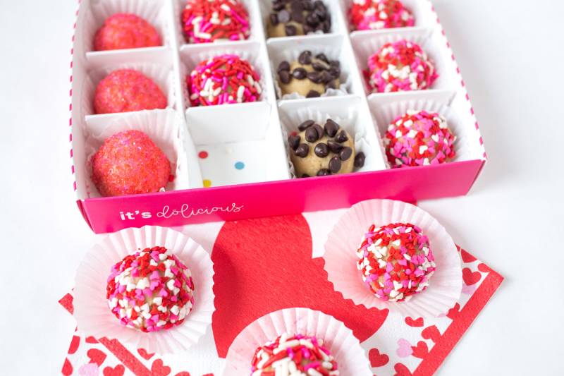 Cookie DŌ Valentine’s Day Bite Box