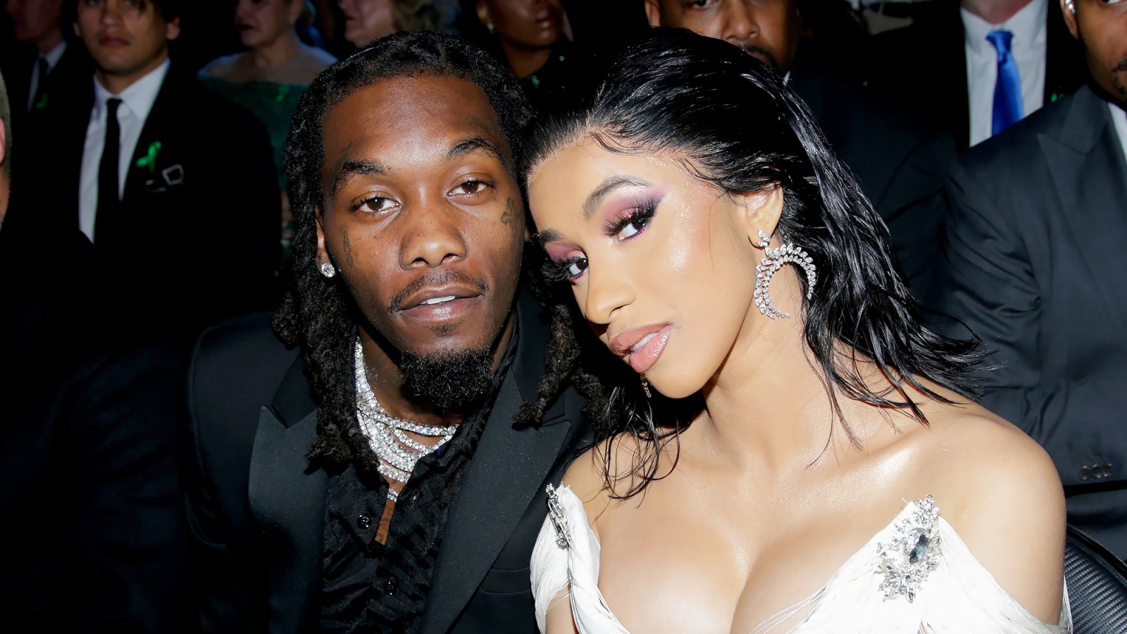 cardi-b-offset-family-photo-with-kulture