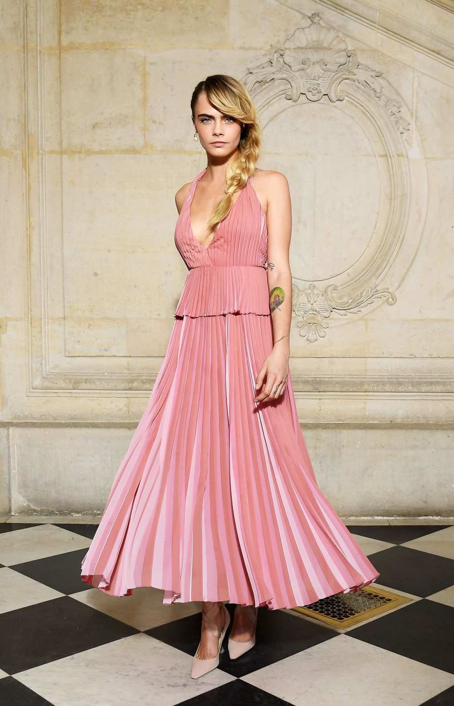 Cara Delevingne See the Stars' Street Style at Paris Fashion Week