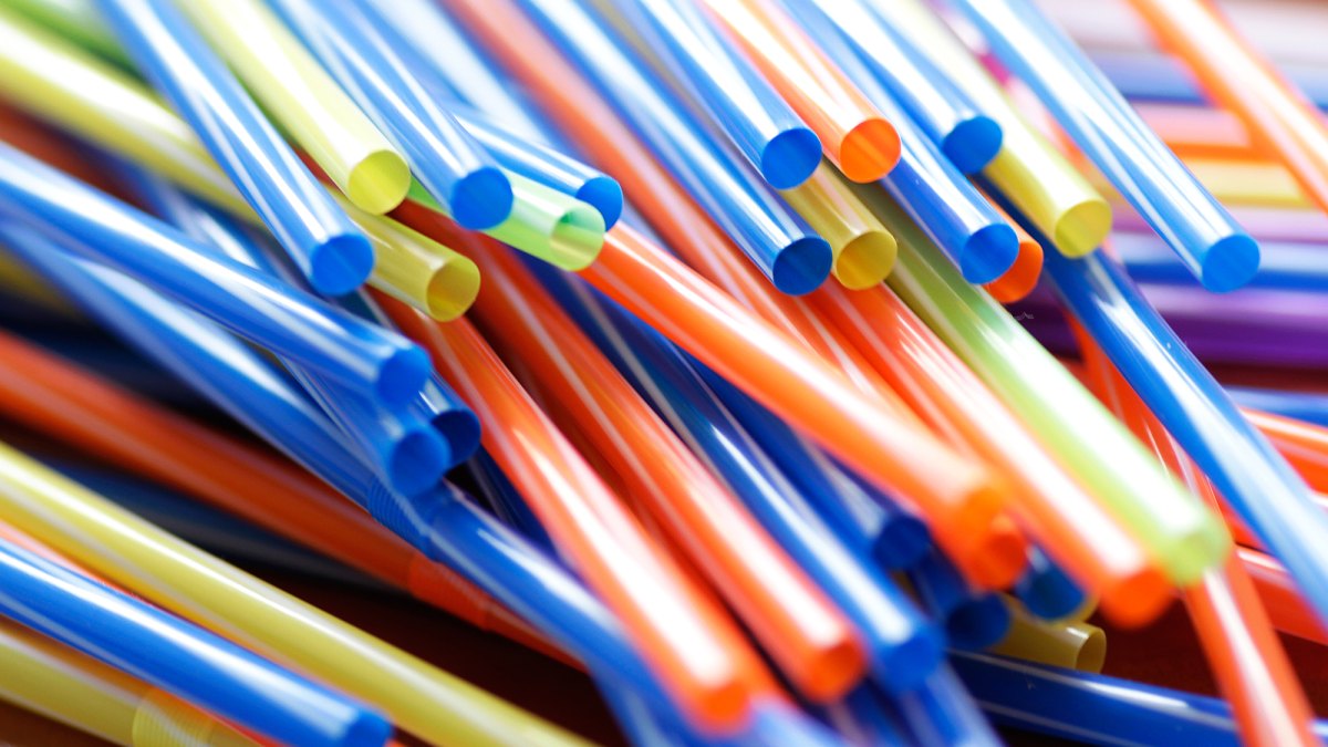 straws-hole-debate
