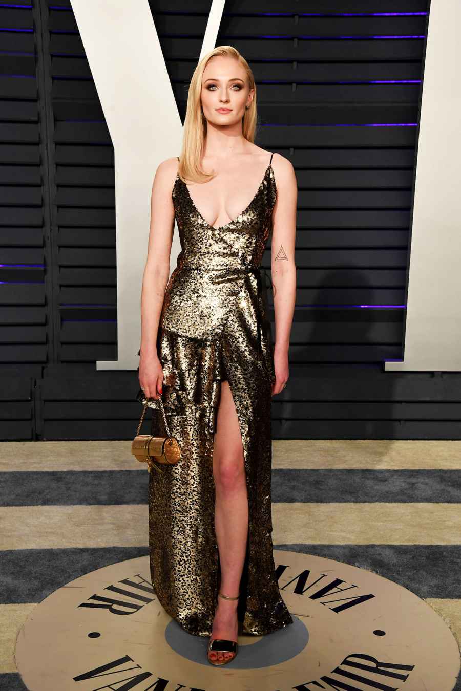 Sophie Turner vanity fair oscars party 2019