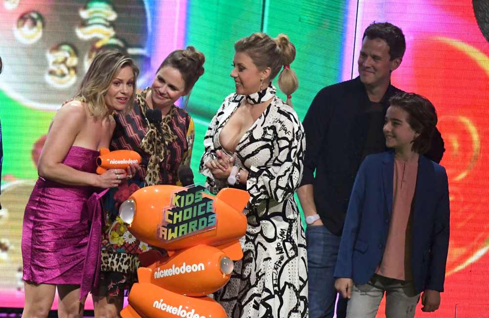 ‘Fuller House’ Cast Says ‘Family Sticks Together No Matter What'