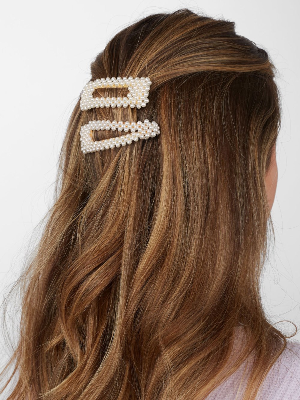 Today¹s Must-Have: Baublebar's Œ90s Hair Accessories Line