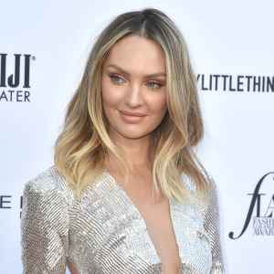 Candice Swanepoel Has a Mommy Group Chat With Other Victoria’s Secret Angels