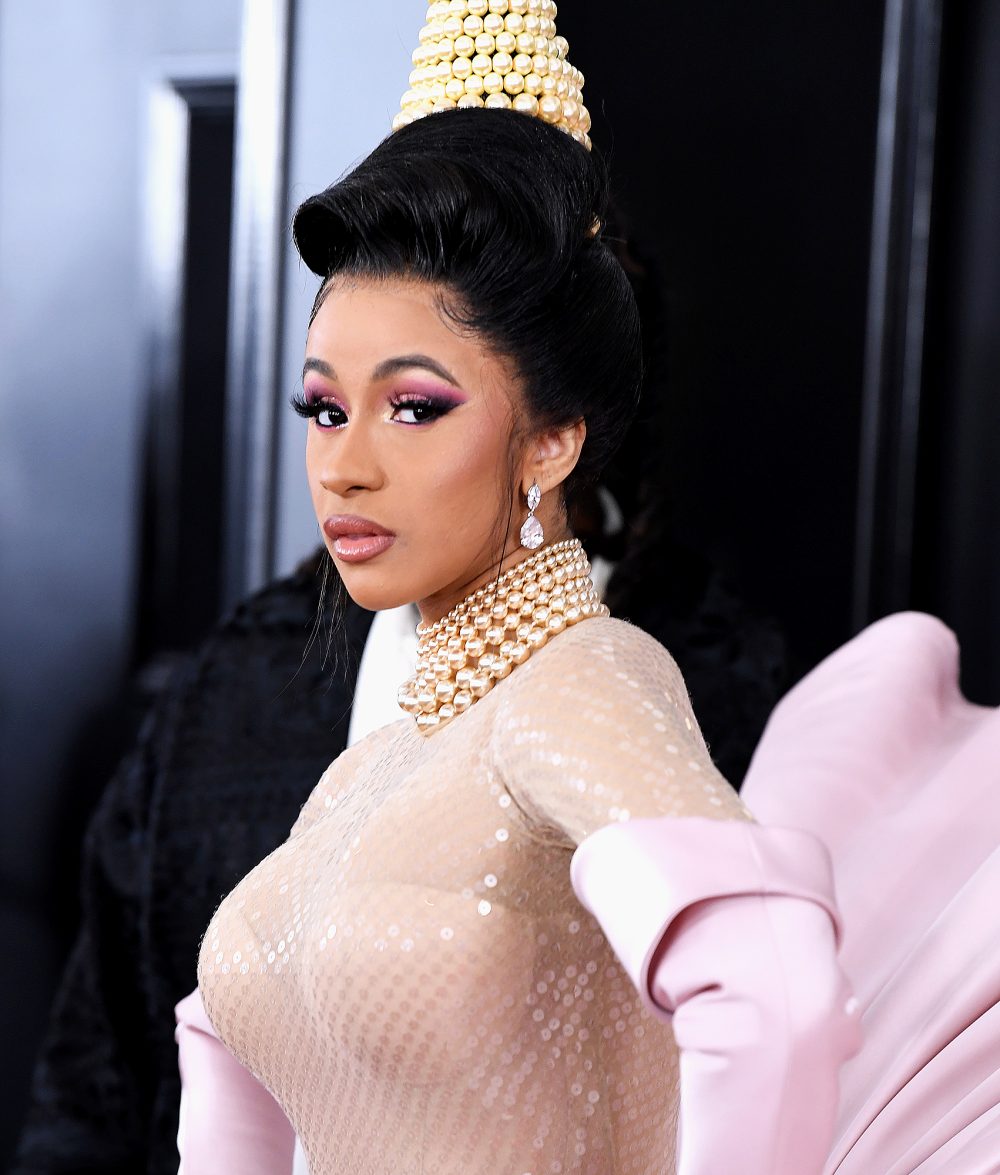 Cardi-B-Tries-to-Clarify-Comments-That-She-Used-to-Drug-and-Rob-Men