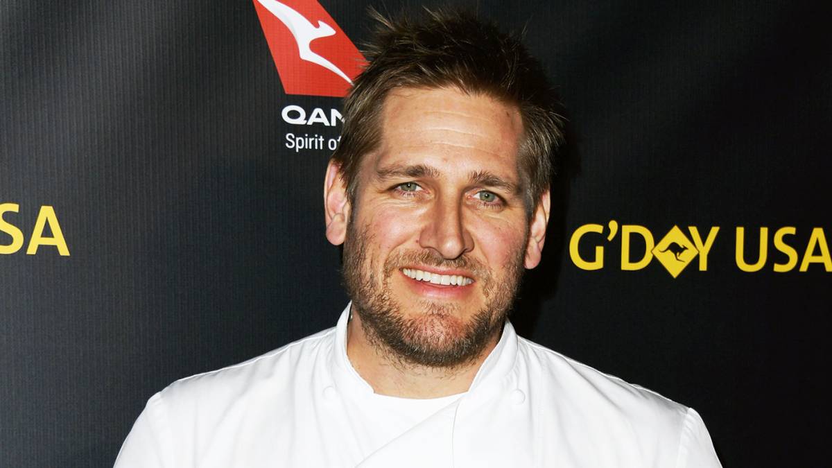 Curtis Stone Shares His 10-Minute Recipe for Steak and Green Bean Stir-Fry With Ginger and Garlic