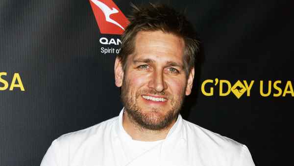 Curtis Stone Shares His 10-Minute Recipe for Steak and Green Bean Stir-Fry With Ginger and Garlic