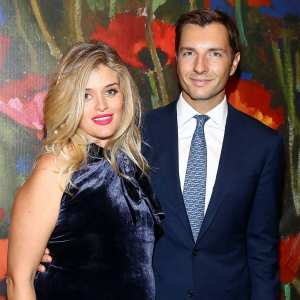 Daphne-Oz-Is-Pregnant,-Expecting-Her-Fourth-Child-With-John-Jovanovic