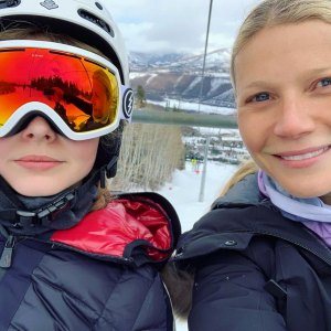 Gwyneth-Paltrow-daughter-apple-skiing