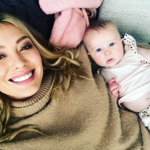 Hilary Duff’s Newborn Daughter Reaches Out for a Hug Moments After Birth in Emotional Throwback Video