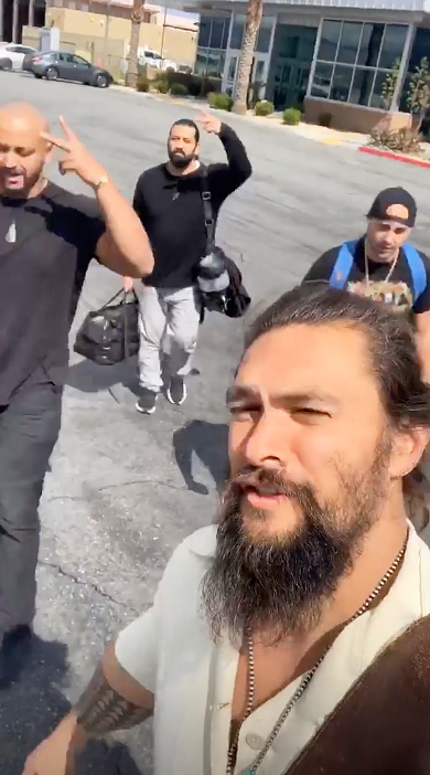 Jason Momoa Private Plane Forced to Make an Emergency Landing