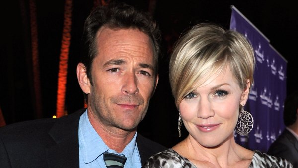 Jennie Garth Blasts Fan Who Dissed Her for Not Sharing Luke Perry Tribute