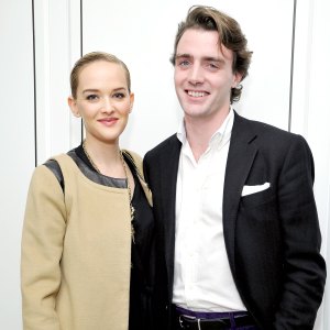 Jess-Weixler-and-Hamish-Brocklebank-welcome-baby