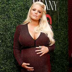 Jessica-Simpson-Was-So-Over-Being-Pregnant-Before-Welcoming-Birdie