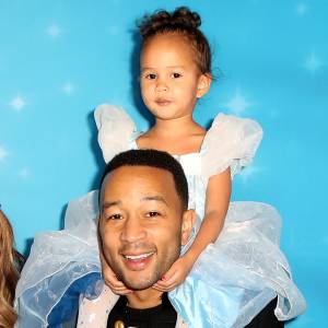 John-Legend-Sings-‘Baby-Shark’-With-His-2-Year-Old-Daughter-Luna