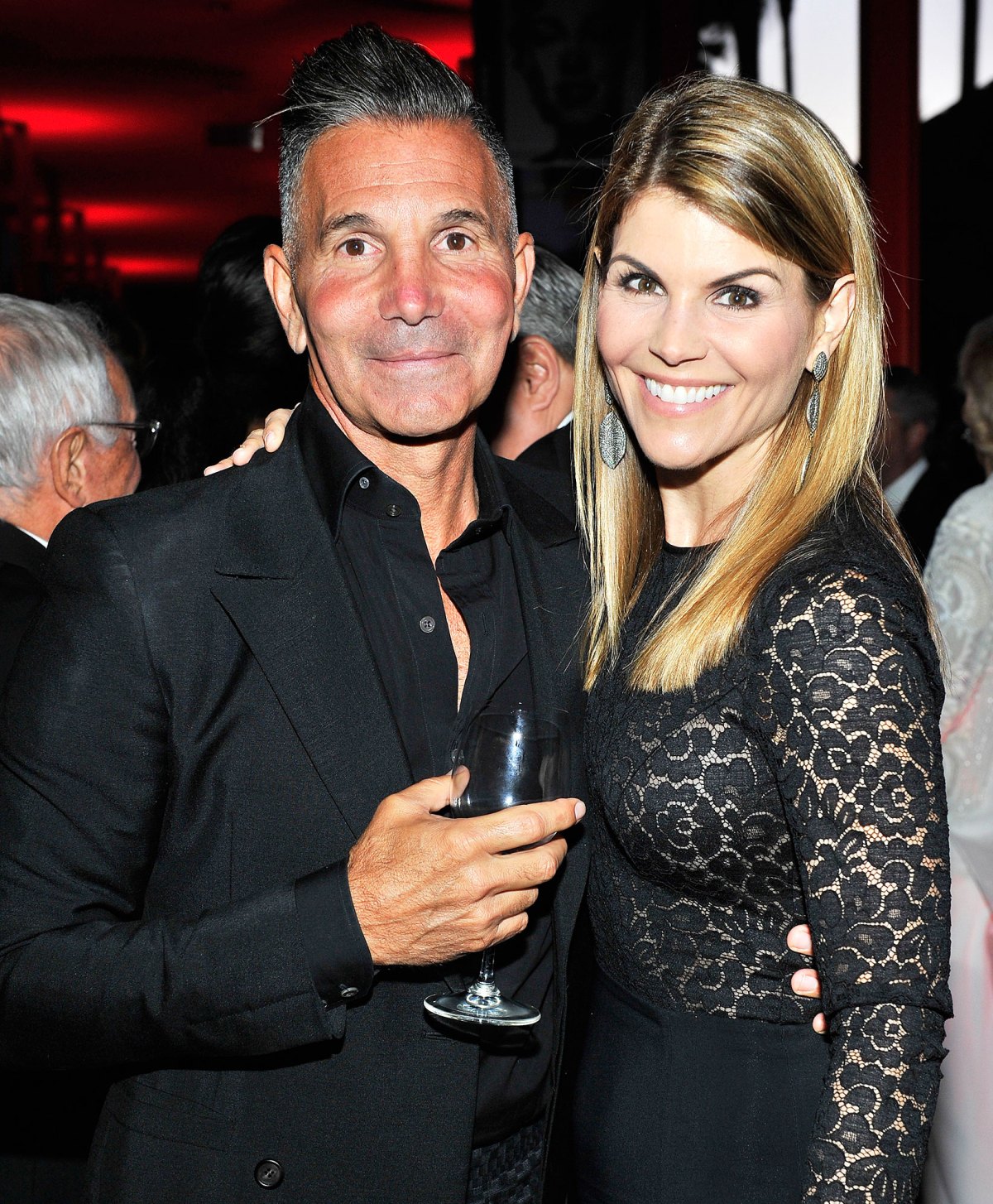 Full House Celebrities Fake Porn - Lori Loughlin and Mossimo Giannulli's Relationship Timeline