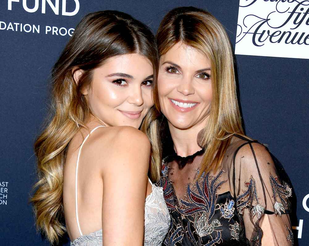 Lori-Loughlin's-Daughter-Olivia-Jade-Found-It-‘Fun’-and-‘Exciting’-When-She-Was-Mobbed-by-Fans-at-USC-2
