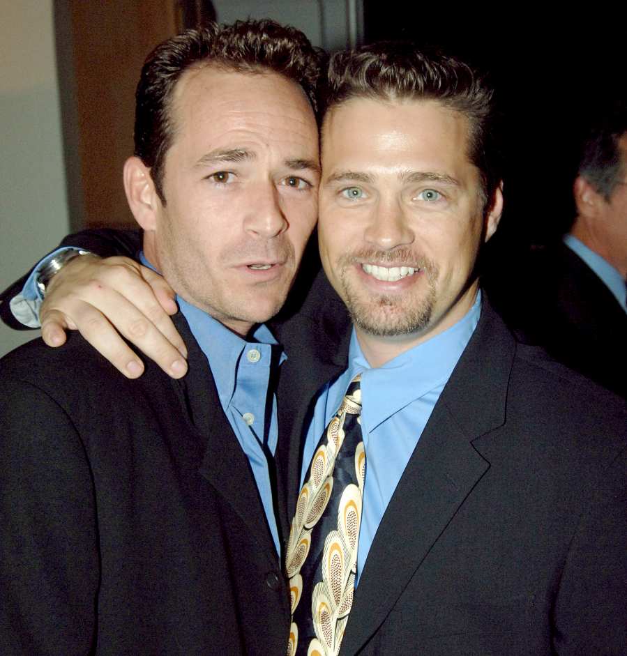 Luke-Perry-and-Jason-Priestley