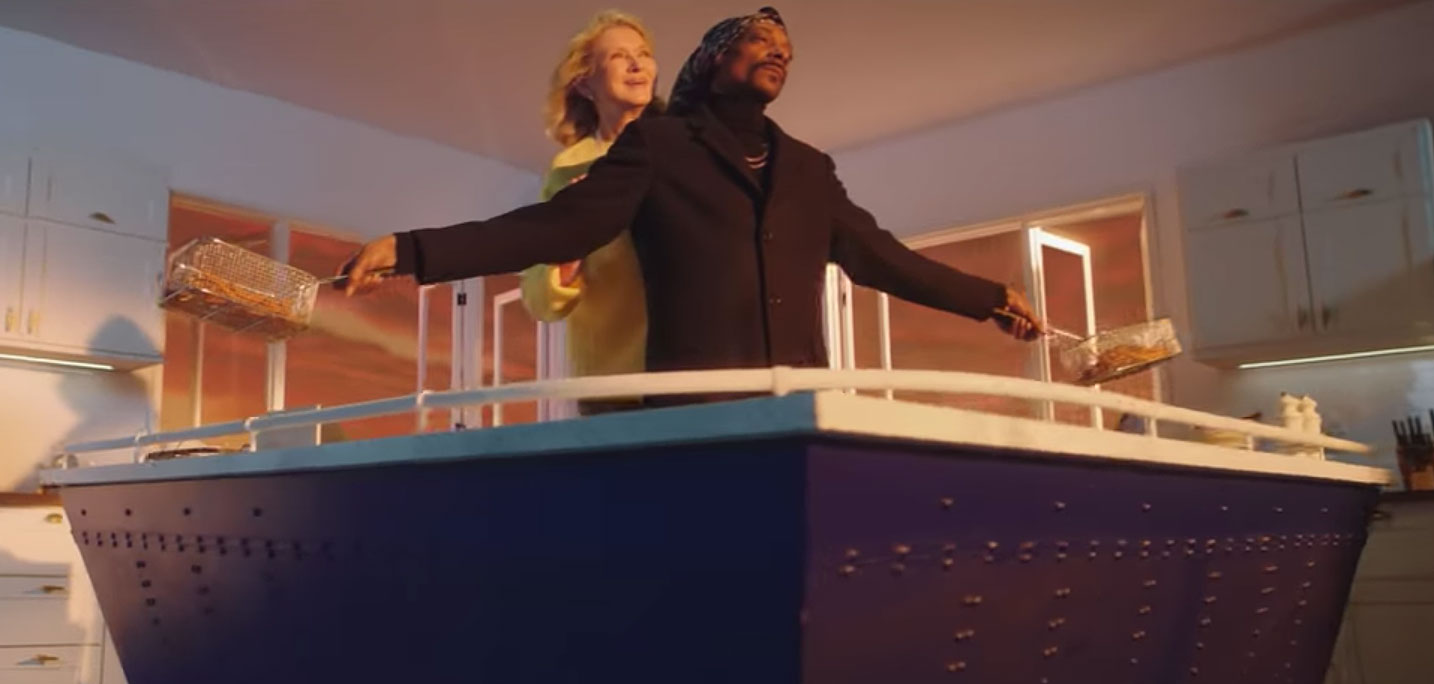 Martha Stewart and Snoop Dogg Recreate Iconic ‘Titanic’ Scene to Promote Their Cooking Show