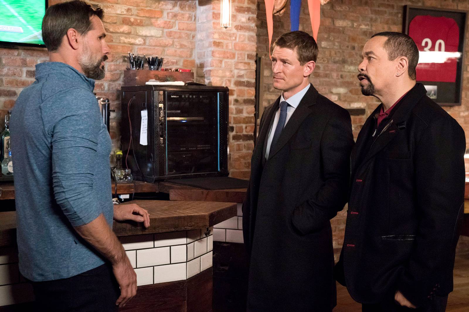 Philip Winchester Exits 'Law & Order: SVU' Ahead of Season 21 | Us Weekly