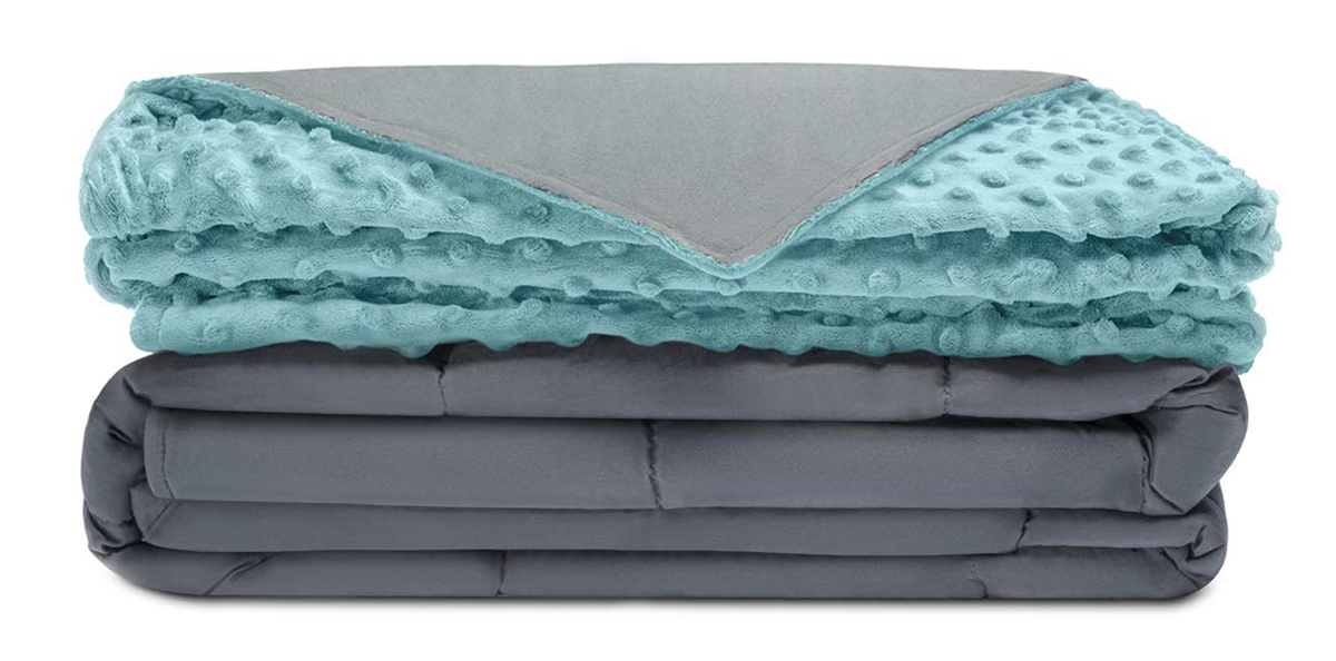 This Weighted Blanket Is Turning Bedtime Into a Dream