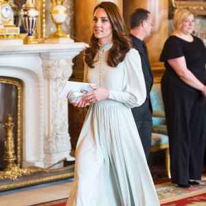 Kate Middleton Follows in The Queen's Footsteps, Uses Private Dressmaker