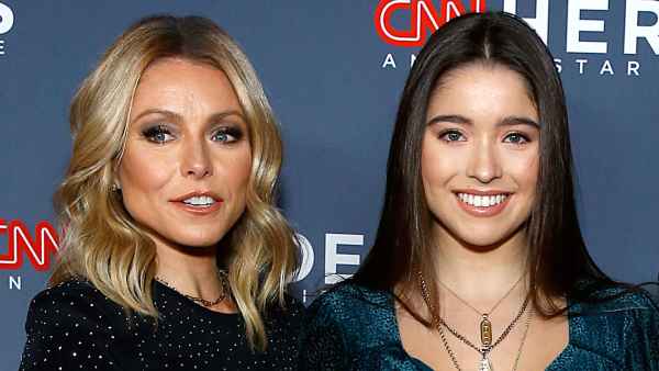kelly ripa clapping back at her daughter on social media