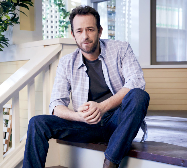 luke-perry-honored-on-riverdale