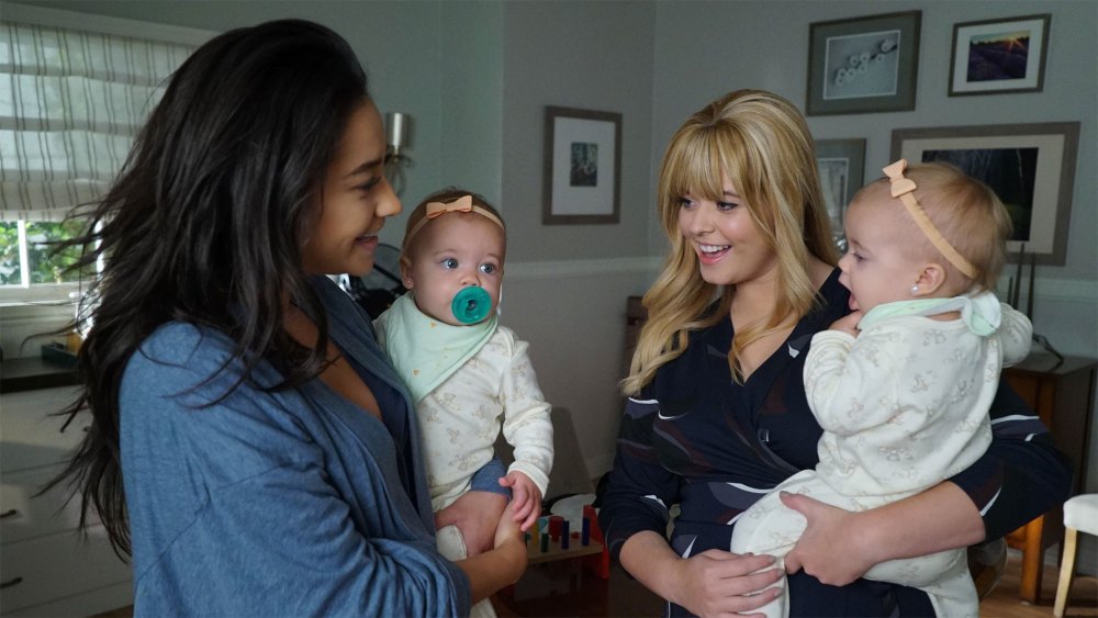 'Pretty Little Liars: The Perfectionists' Cast on Emison, Beacon Heights and the New Murder Mystery