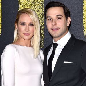 Anna Camp Files for Divorce From Skylar Astin