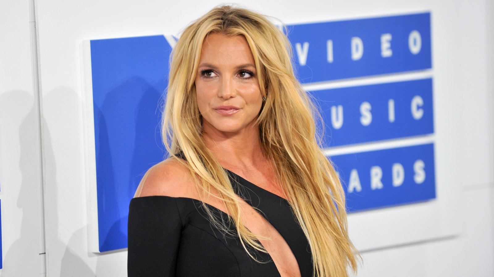 Britney Spears Reunites With Sons After Mental Health Treatment