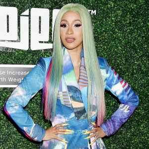 Cardi-B-shares-pic-of-Kulture