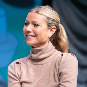 Gwyneth Paltrow Defends '40s Titties'